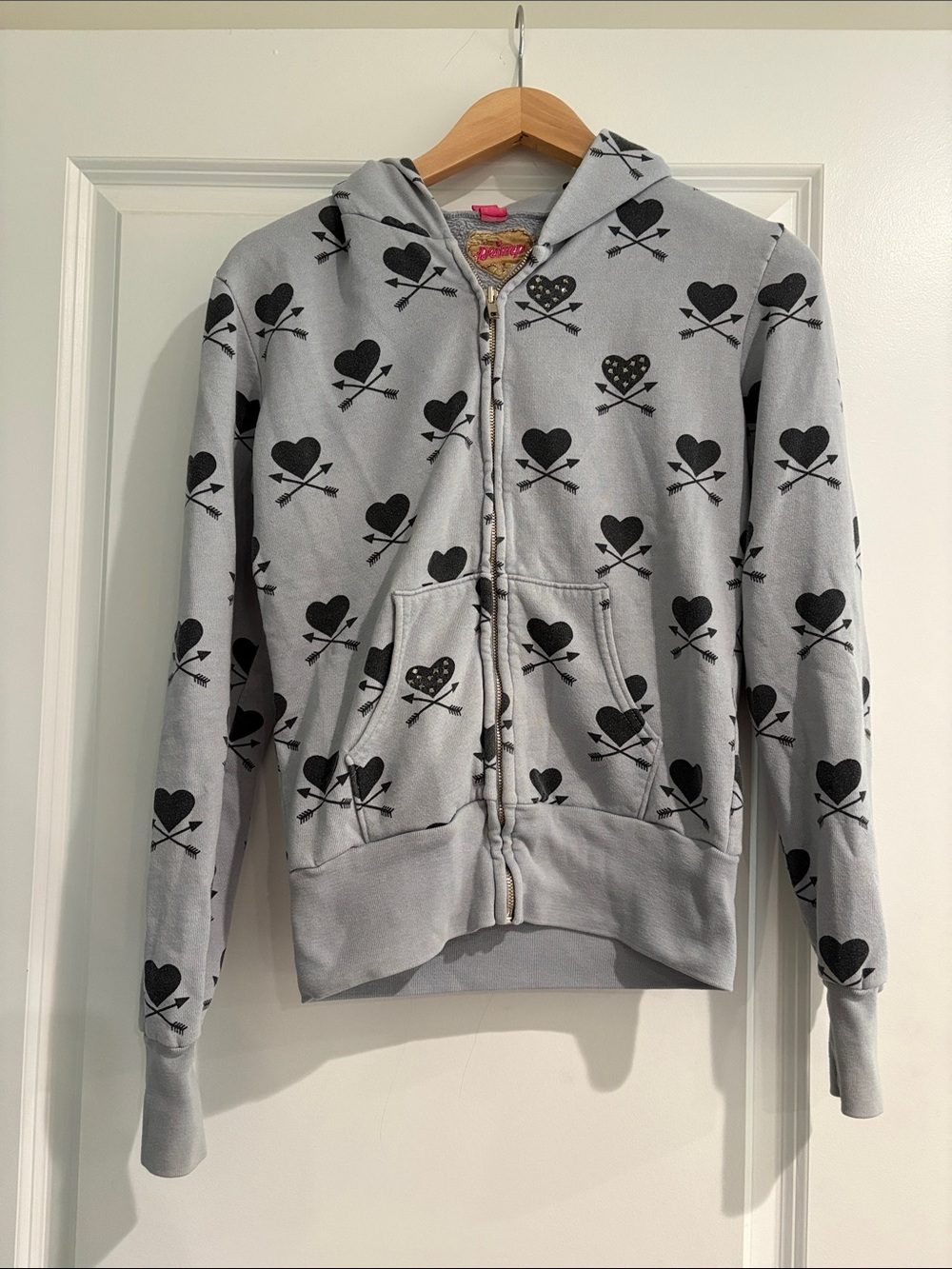 Primo Y2K Gray Zip Hoodie with Black Heart & Arrow Rhinestone print sz S small